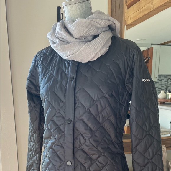 Columbia Jackets & Blazers - Columbia lightweight quilted black jacket. Size Small